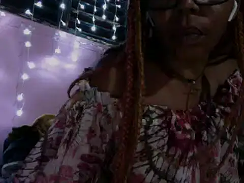 Snapshot of Ladyzee25 chatting on March 2026 11:22:02 PM Ladyzee25 online show from March 2026 11:22:02 PM