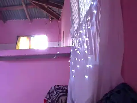 Snapshot of Ladyzee25 chatting on March 2026 05:20:02 PM Ladyzee25 online show from March 2026 05:20:02 PM