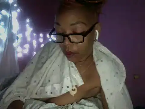 Snapshot of Ladyzee25 chatting on March 2026 12:14:01 AM Ladyzee25 online show from March 2026 12:14:01 AM