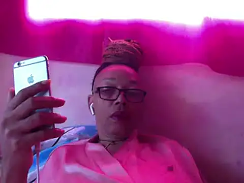 Snapshot of Ladyzee25 chatting on March 2026 11:58:01 AM Ladyzee25 online show from March 2026 11:58:01 AM