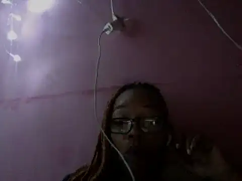 Snapshot of Ladyzee25 chatting on April 2026 07:57:01 AM Ladyzee25 online show from April 2026 07:57:01 AM