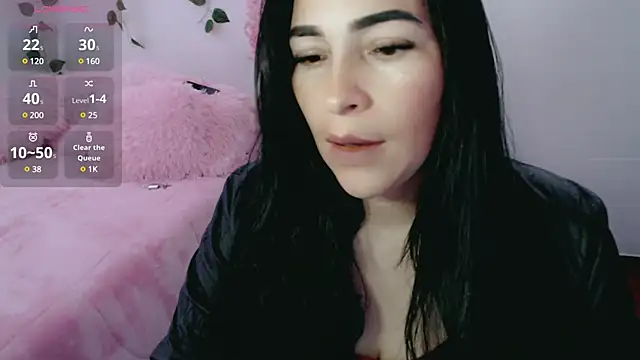 luna lgomez  online show from March 2025 11:18:02 AM