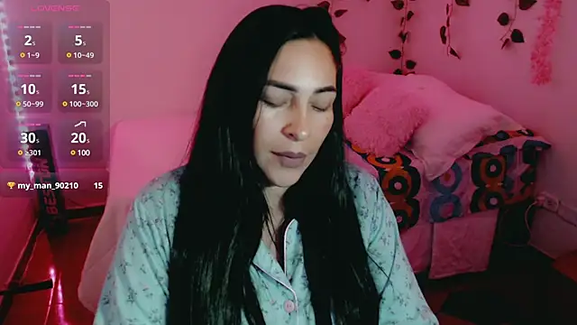 luna lgomez  online show from March 2025 11:19:01 AM