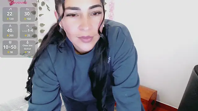 luna lgomez  online show from March 2025 11:17:02 AM