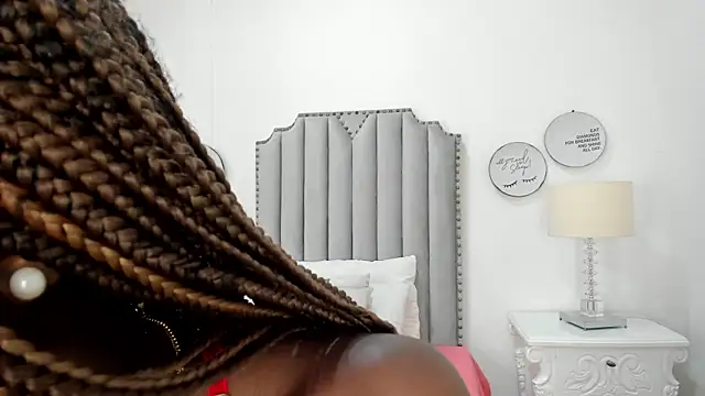 Snapshot of SamantaMarquez chatting on October 2025 08:06:02 PM SamantaMarquez online show from October 2025 08:06:02 PM