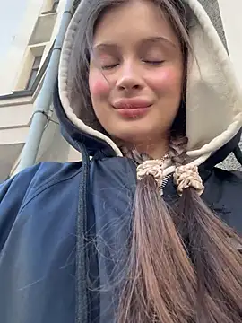 Snapshot of melicious_ chatting on March 2025 10:19:01 AM melicious online show from March 2025 10:19:01 AM