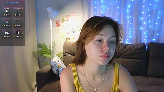 Snapshot of meow_mellie chatting on October 2025 01:34:01 AM meow mellie online show from October 2025 01:34:01 AM