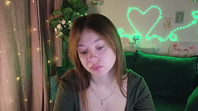 Snapshot of meow_mellie chatting on October 2025 02:08:02 AM meow mellie online show from October 2025 02:08:02 AM