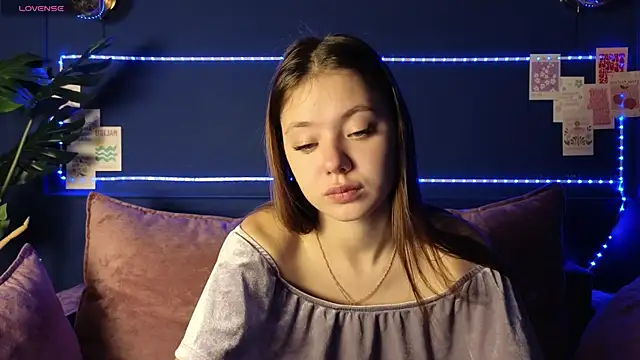 Snapshot of meow_mellie chatting on October 2025 04:44:02 AM meow mellie online show from October 2025 04:44:02 AM