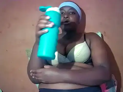 sexyhips2001 online show from March 2026 07:44:01 PM