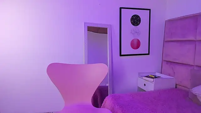 Snapshot of Marianna_Ray_ chatting on March 2025 12:50:02 PM Marianna Ray online show from March 2025 12:50:02 PM