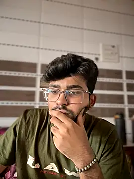 DoctorAlonee46 online show from September 2025 10:20:02 AM