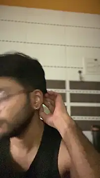 DoctorAlonee46 online show from November 2025 11:34:01 AM