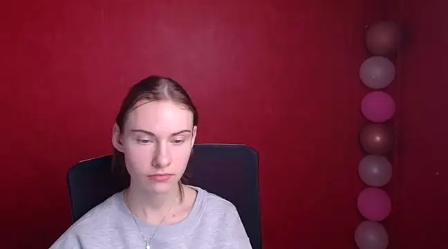 Snapshot of Fiona_Night chatting on March 2025 03:35:01 PM Fiona Night online show from March 2025 03:35:01 PM