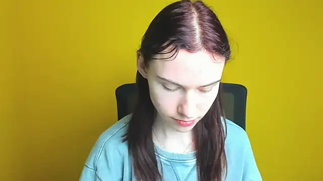 Snapshot of Fiona_Night chatting on March 2025 09:21:01 PM Fiona Night online show from March 2025 09:21:01 PM