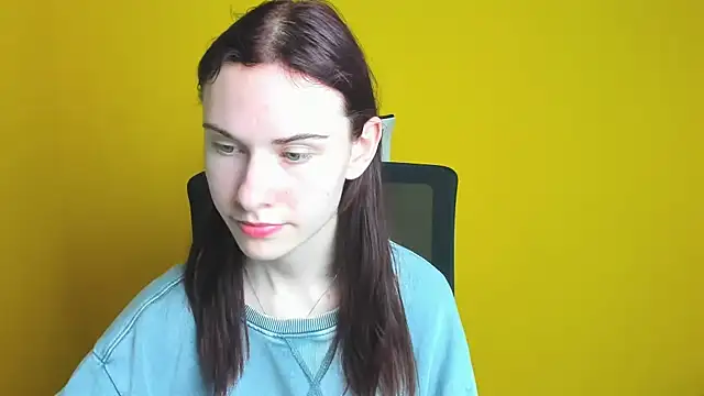 Snapshot of Fiona_Night chatting on March 2025 12:25:02 AM Fiona Night online show from March 2025 12:25:02 AM