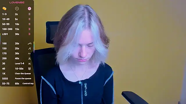 Snapshot of Fiona_Night chatting on September 2025 05:09:02 AM Fiona Night online show from September 2025 05:09:02 AM