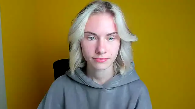 Snapshot of Fiona_Night chatting on October 2025 05:32:02 PM Fiona Night online show from October 2025 05:32:02 PM