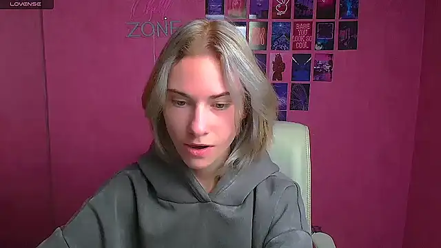 Snapshot of Fiona_Night chatting on October 2025 05:52:02 AM Fiona Night online show from October 2025 05:52:02 AM