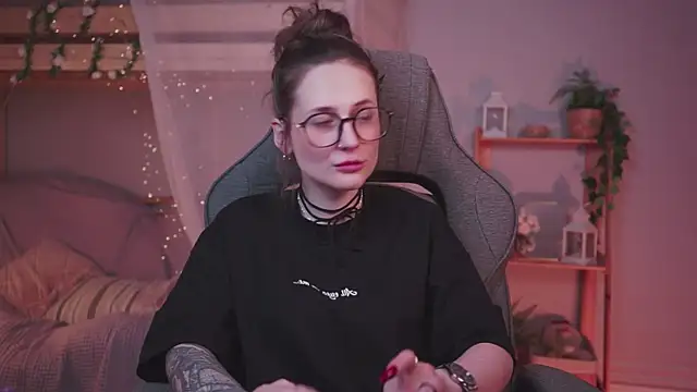 OliviaMcClean online show from January 2026 07:41:02 PM