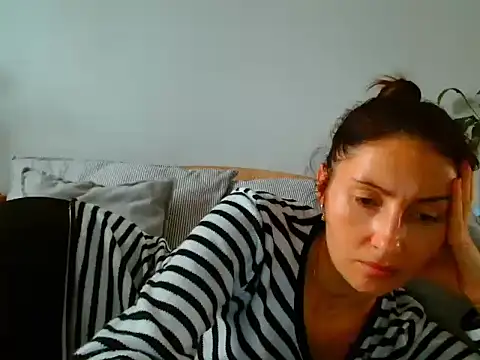 Irina9793 online show from November 2025 09:53:02 AM
