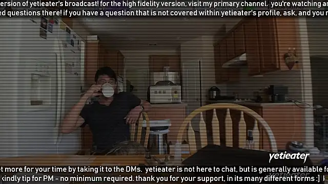 Snapshot of yetieater chatting on December 2024 08:05:02 PM yetieater online show from December 2024 08:05:02 PM