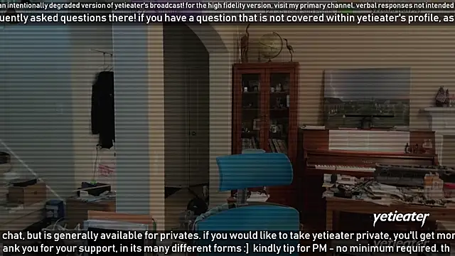 Snapshot of yetieater chatting on January 2025 08:46:02 PM yetieater online show from January 2025 08:46:02 PM