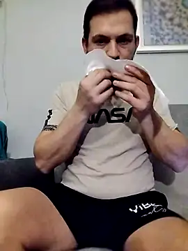 iurinicola online show from February 2026 09:35:01 PM