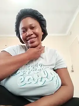 Snapshot of JuicyMilkyTizzy chatting on March 2025 12:14:02 PM JuicyMilkyTizzy online show from March 2025 12:14:02 PM