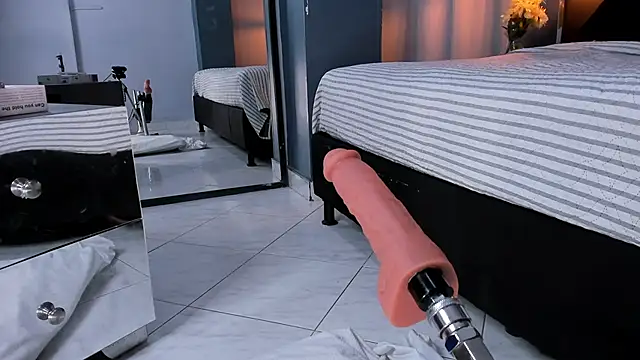 Melissa 23  online show from October 2025 11:32:02 AM