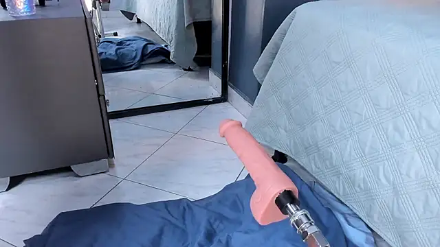 Melissa 23  online show from November 2025 02:53:02 PM