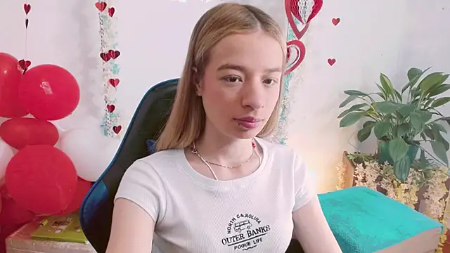 hannah 026 online show from September 2025 11:58:01 AM