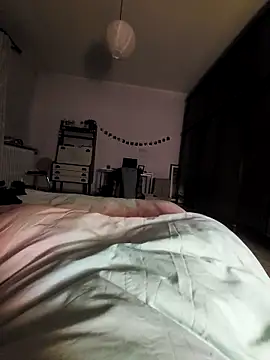 Snapshot of Cazzettostorto99 chatting on October 2025 09:47:02 PM Cazzettostorto99 online show from October 2025 09:47:02 PM