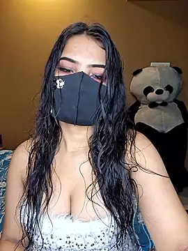 Snapshot of Noor-Bold chatting on March 2026 03:19:02 AM Noor-Bold online show from March 2026 03:19:02 AM