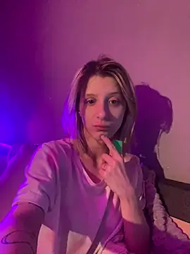 Snapshot of amorearte_m chatting on March 2025 07:43:02 PM amorearte m online show from March 2025 07:43:02 PM