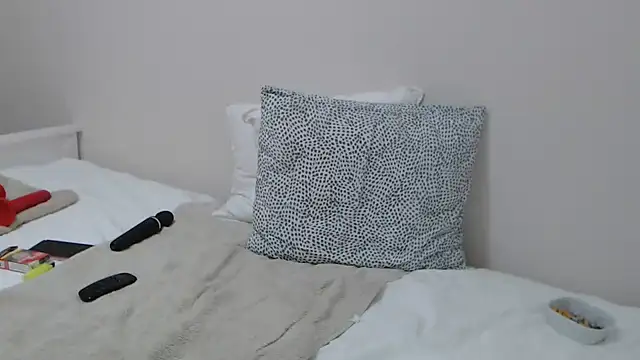 Snapshot of Melody73 chatting on October 2025 05:48:01 AM Melody73 online show from October 2025 05:48:01 AM