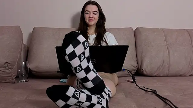 imyourdreams online show from May 2026 11:45:02 PM
