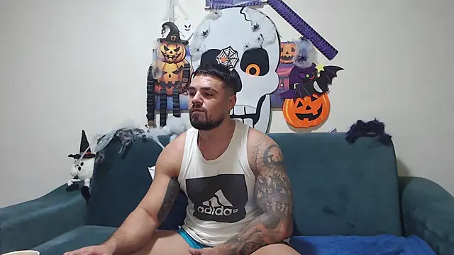 Tiberius hunk online show from November 2025 03:05:02 AM