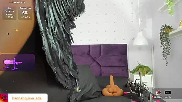 Hanaahquinn online show from October 2025 11:55:02 AM