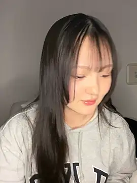 Snapshot of MinaKubo chatting on April 2026 03:15:01 PM MinaKubo online show from April 2026 03:15:01 PM