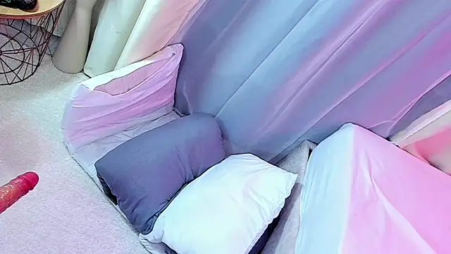 Snapshot of im_hanna1 chatting on December 2025 12:14:02 PM im hanna1 online show from December 2025 12:14:02 PM