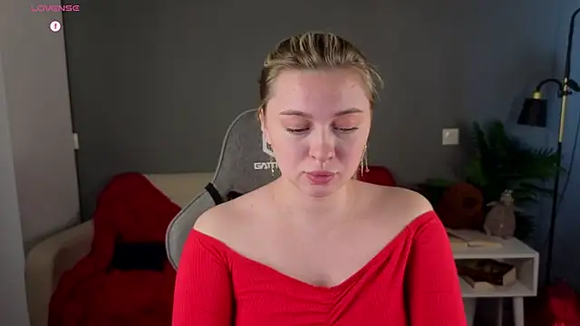 christie luv online show from March 2026 01:06:02 PM