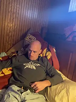 Mac ThunderCock online show from February 2026 09:26:02 PM