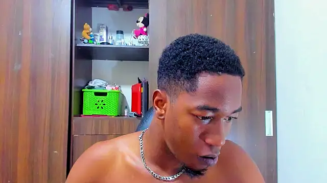 Dreamastercum  online show from April 2026 11:00:02 PM