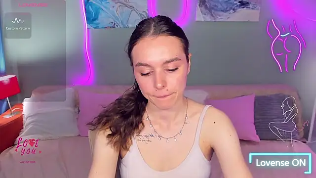 EmelyMason online show from May 2026 05:26:01 AM