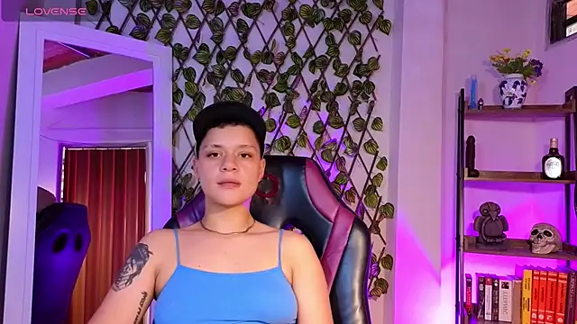 demimoore222 online show from March 2025 07:32:02 PM