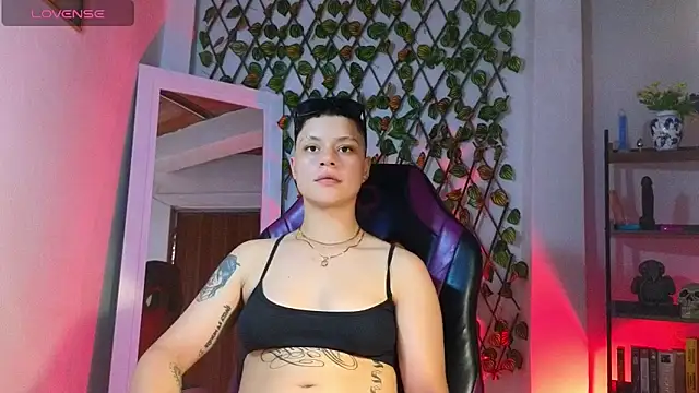 demimoore222 online show from March 2025 10:45:02 PM