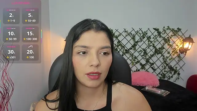 Snapshot of issa__nassar chatting on October 2025 01:59:02 PM issa nassar online show from October 2025 01:59:02 PM