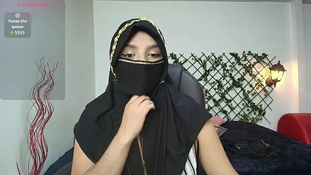 Snapshot of issa__nassar chatting on November 2025 02:16:01 PM issa nassar online show from November 2025 02:16:01 PM