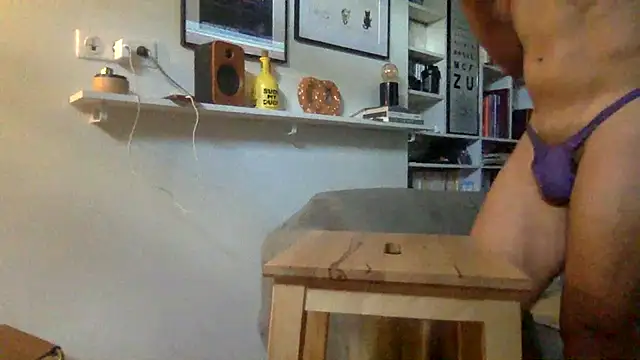 Bubba7519 online show from September 2025 07:52:02 AM